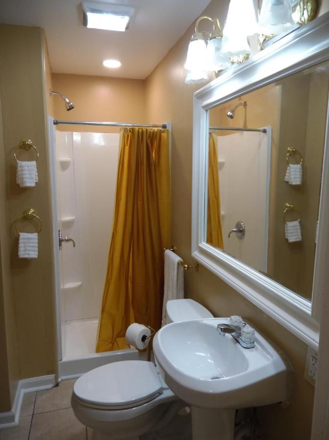 The Blue Room Luxury Suite Довер Экстерьер фото